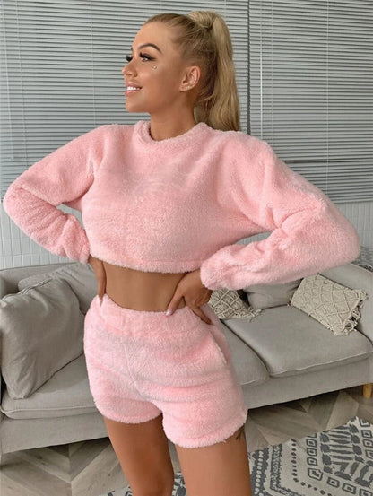Women's Loungewear Set – Cropped Long-Sleeve Top – High-Waisted Shorts in Soft Fleece