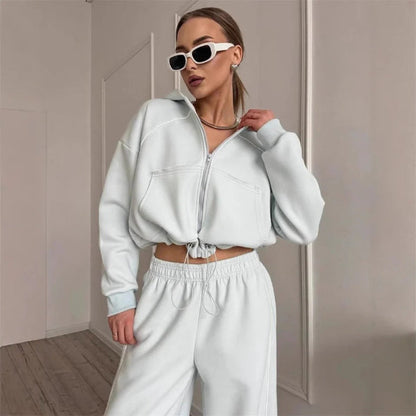 Women's Two-Piece Set – Oversize Fit – Cropped Hoodie with Zipper – Loose Pants