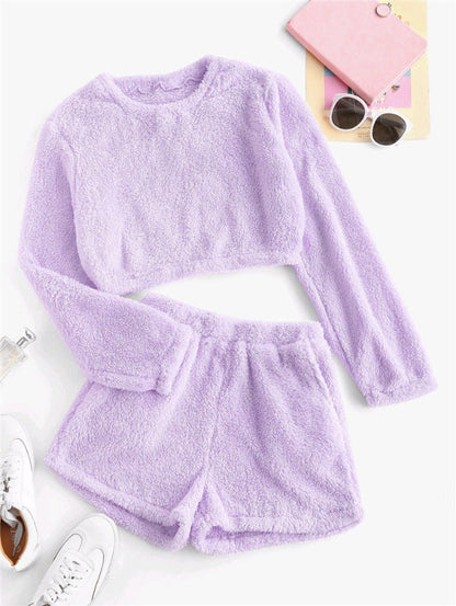 Women's Loungewear Set – Cropped Long-Sleeve Top – High-Waisted Shorts in Soft Fleece