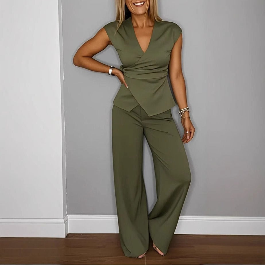 Women's Two-piece Set – Sleeveless V-neck Wrap Top – High-waisted Wide Pants