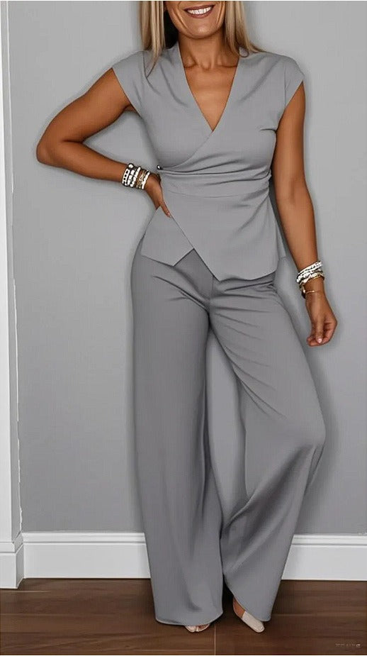 Women's Two-piece Set – Sleeveless V-neck Wrap Top – High-waisted Wide Pants