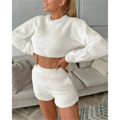 Women's Loungewear Set – Cropped Long-Sleeve Top – High-Waisted Shorts in Soft Fleece