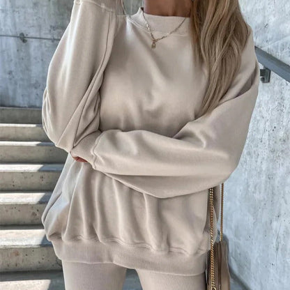 Women's Sweatshirt – Oversized Fit – Crew Neck – Soft and Breathable – Rib Details