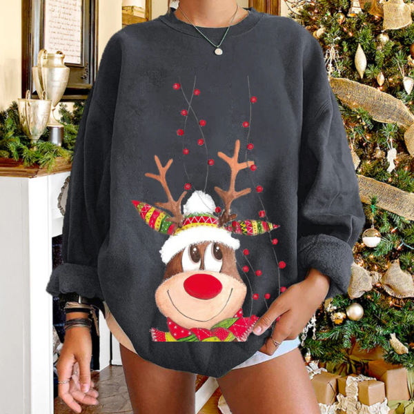 Women's Pullover Sweater – Relaxed Fit – Soft Knit – Reindeer Motif