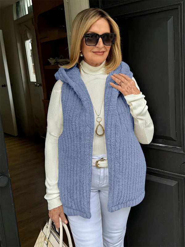 Women's Vest with Hood – Soft Fuzzy Texture – Relaxed Fit – Sleeveless Layering