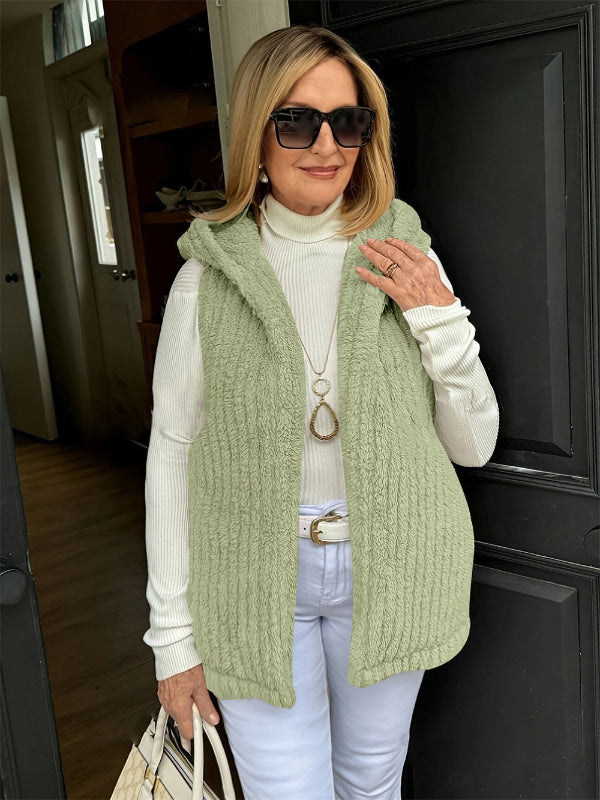 Women's Vest with Hood – Soft Fuzzy Texture – Relaxed Fit – Sleeveless Layering