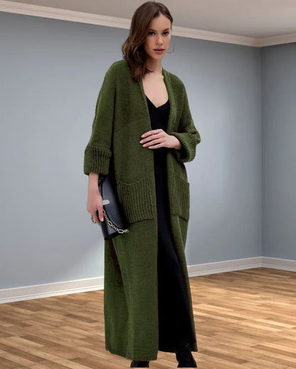 Women's Knit Coat – Oversized Fit – V-Neck – Long Sleeves with Pockets