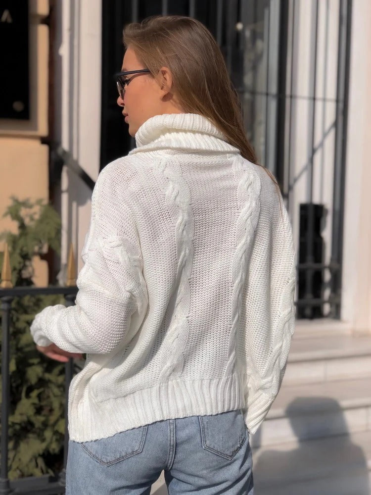 Women's Knit Sweater – Relaxed Fit – Chunky Turtleneck – Cable Knit – Soft Texture