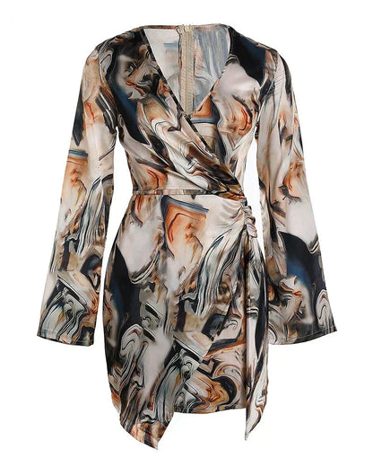 Dame Wrap Kjole - V-hals - Langærmet - Asymmetrisk Snit - Typografisk Print
