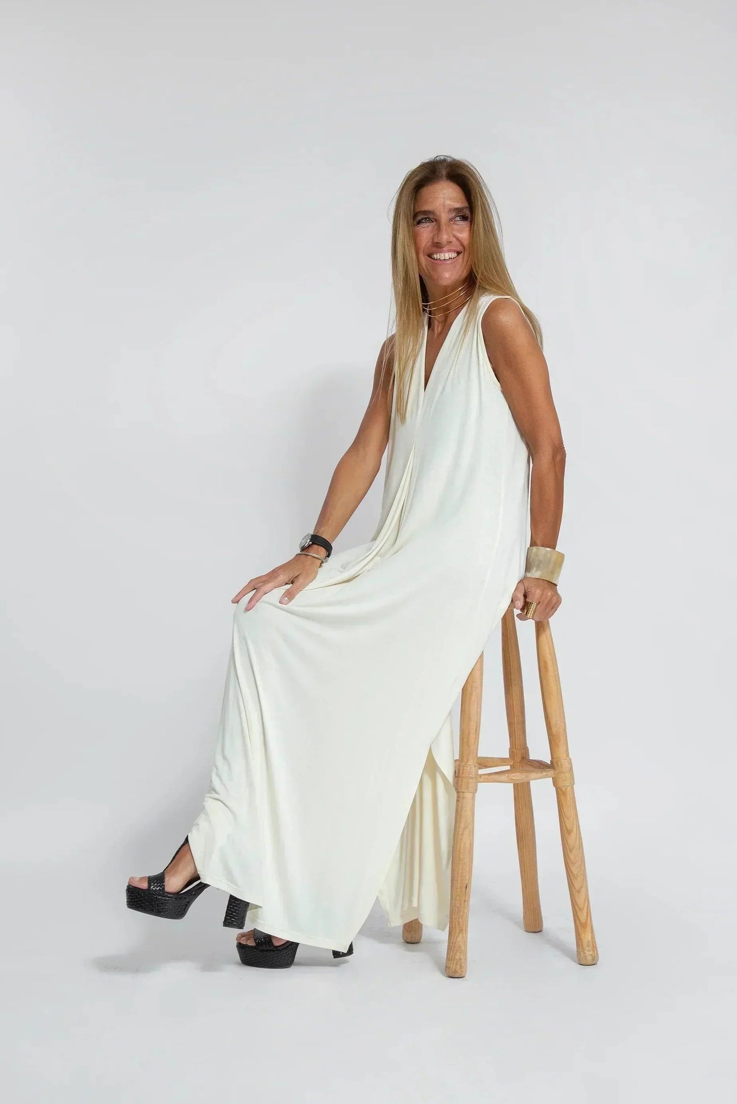 Women's Maxi Dress - Sleeveless V-neck - Light and Flowy Fit - Elegant Long Style